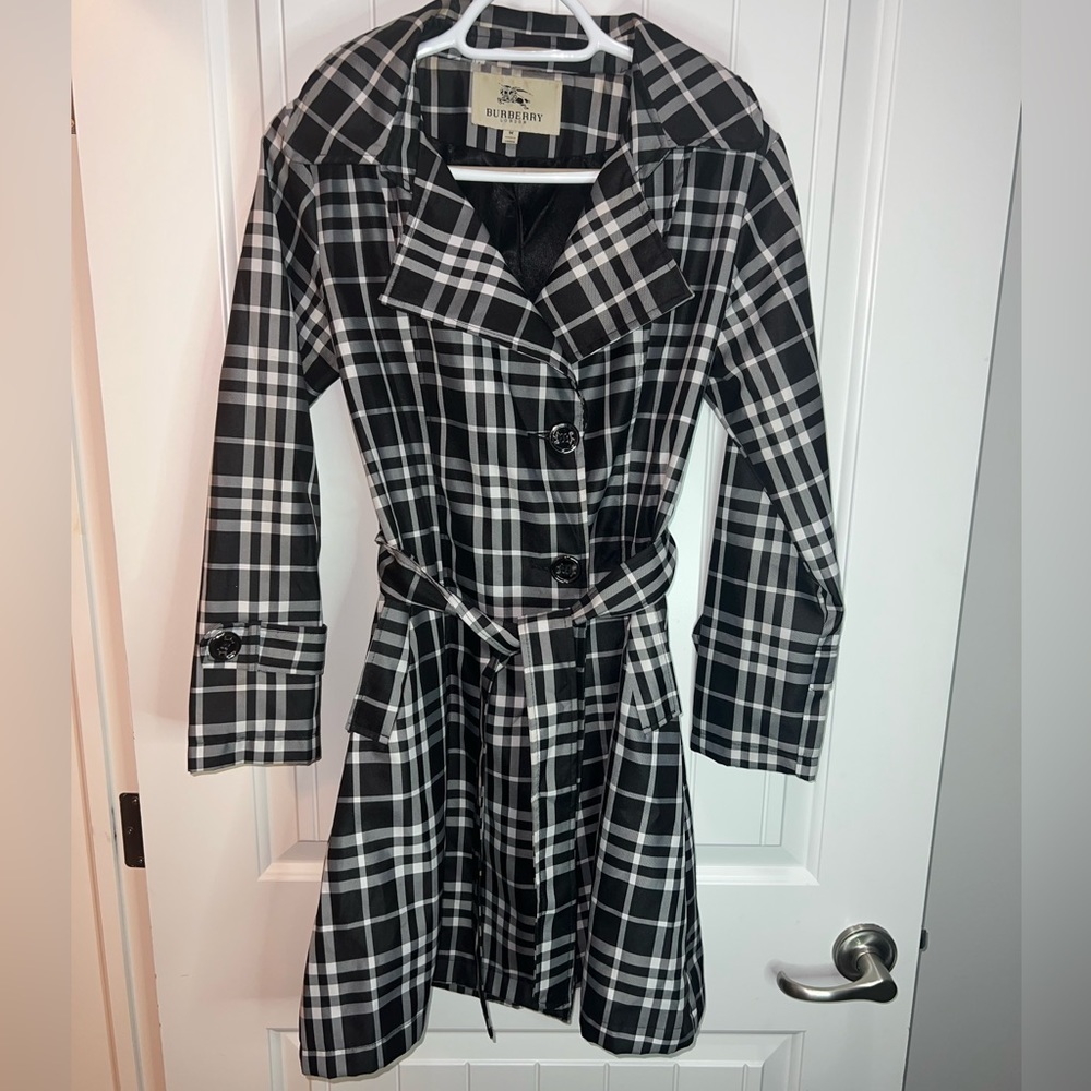 Beautiful Burberry jacket - Picture 8 of 8